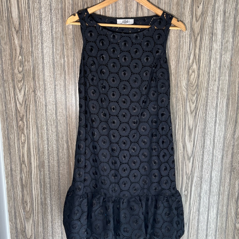 Tibi Black Eyelet Lace Sleeveless Ruffle Bubble Hem Mini Classic Dress LBD